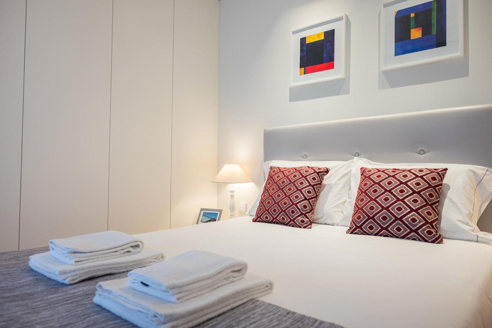 Modern Loft W Ac Downtown And Metro Apartment Porto Exterior photo